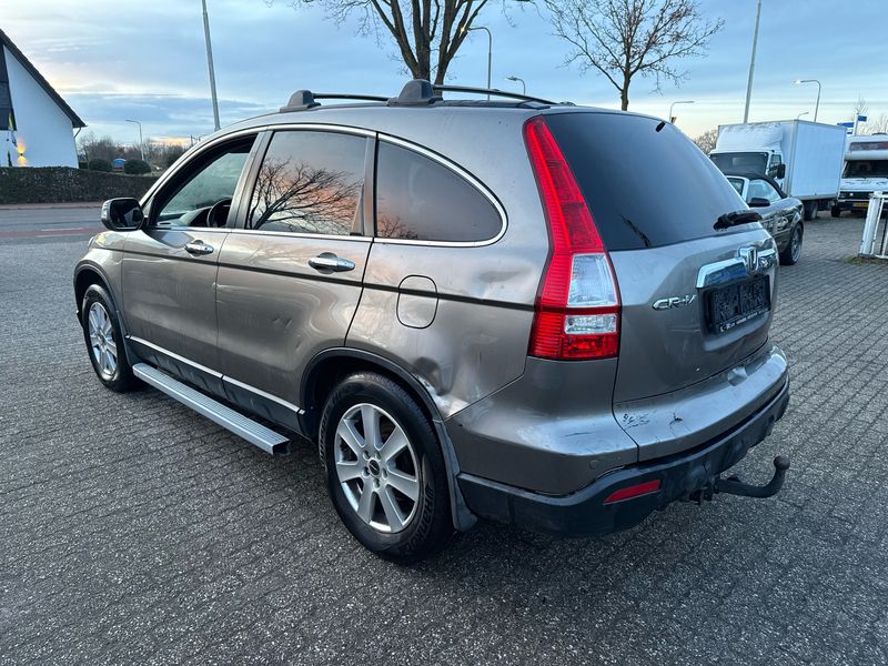 Honda CR-V 2.2 CTDI Executive — zdjęcie 3