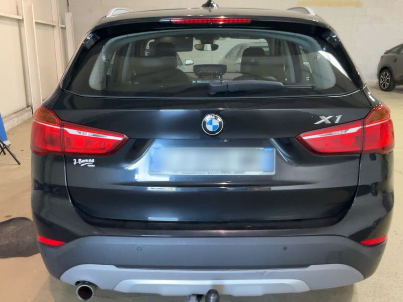 BMW X1 sDrive 18d xLine — zdjęcie 5