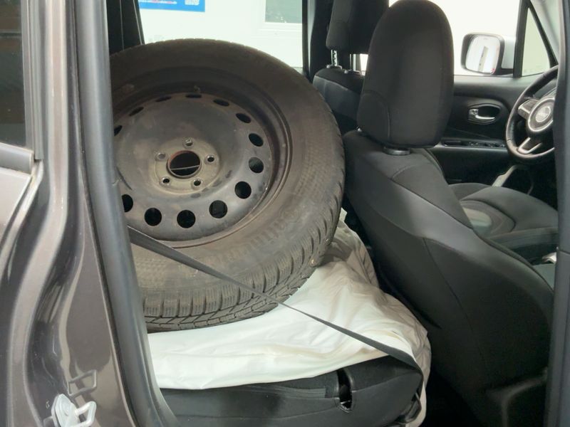 Jeep Renegade 1.4 M-Air Limited FWD — zdjęcie 14
