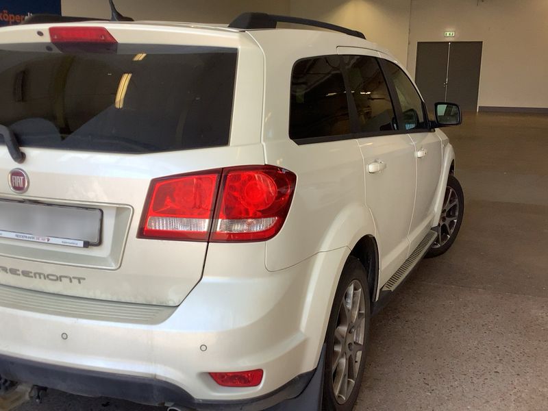 Fiat Freemont 2.0 Multijet Black Code AWD — zdjęcie 6