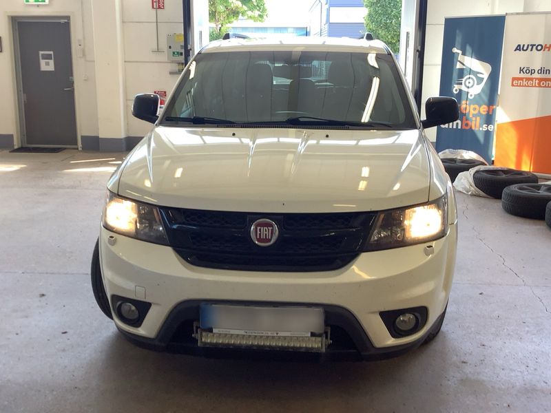 Fiat Freemont 2.0 Multijet Black Code AWD — zdjęcie 9