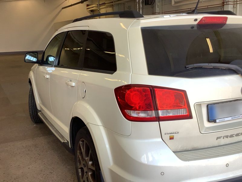 Fiat Freemont 2.0 Multijet Black Code AWD — zdjęcie 3