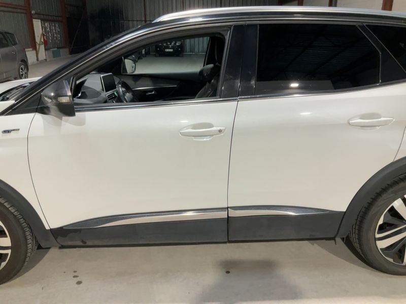 Peugeot 3008 2.0 Blue-HDi GT — zdjęcie 4