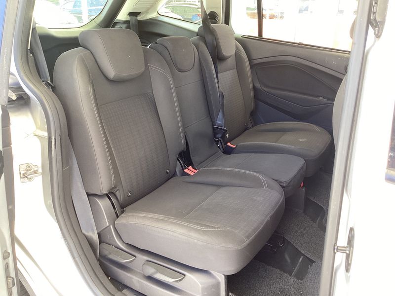 Ford Grand C-Max 1.5 TDCi Business Edition — zdjęcie 14
