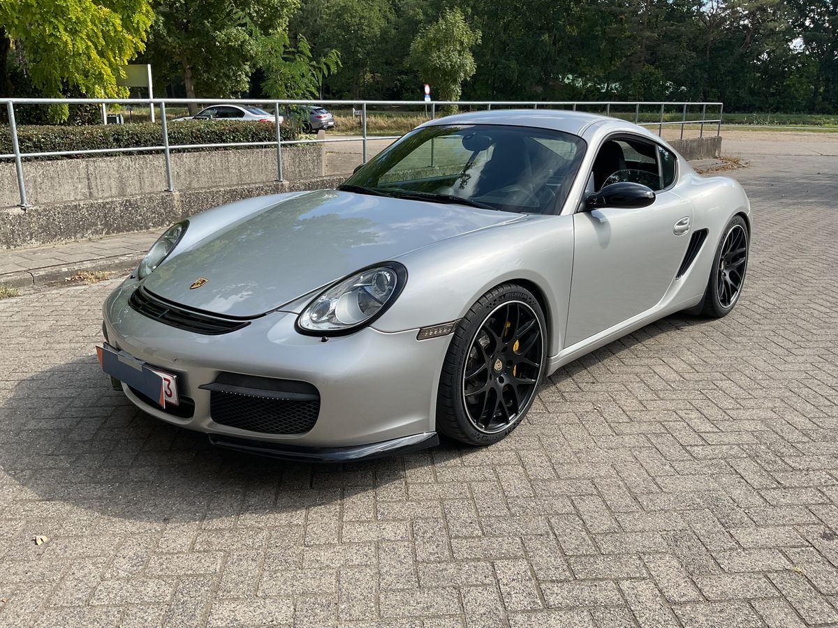 Porsche Cayman S