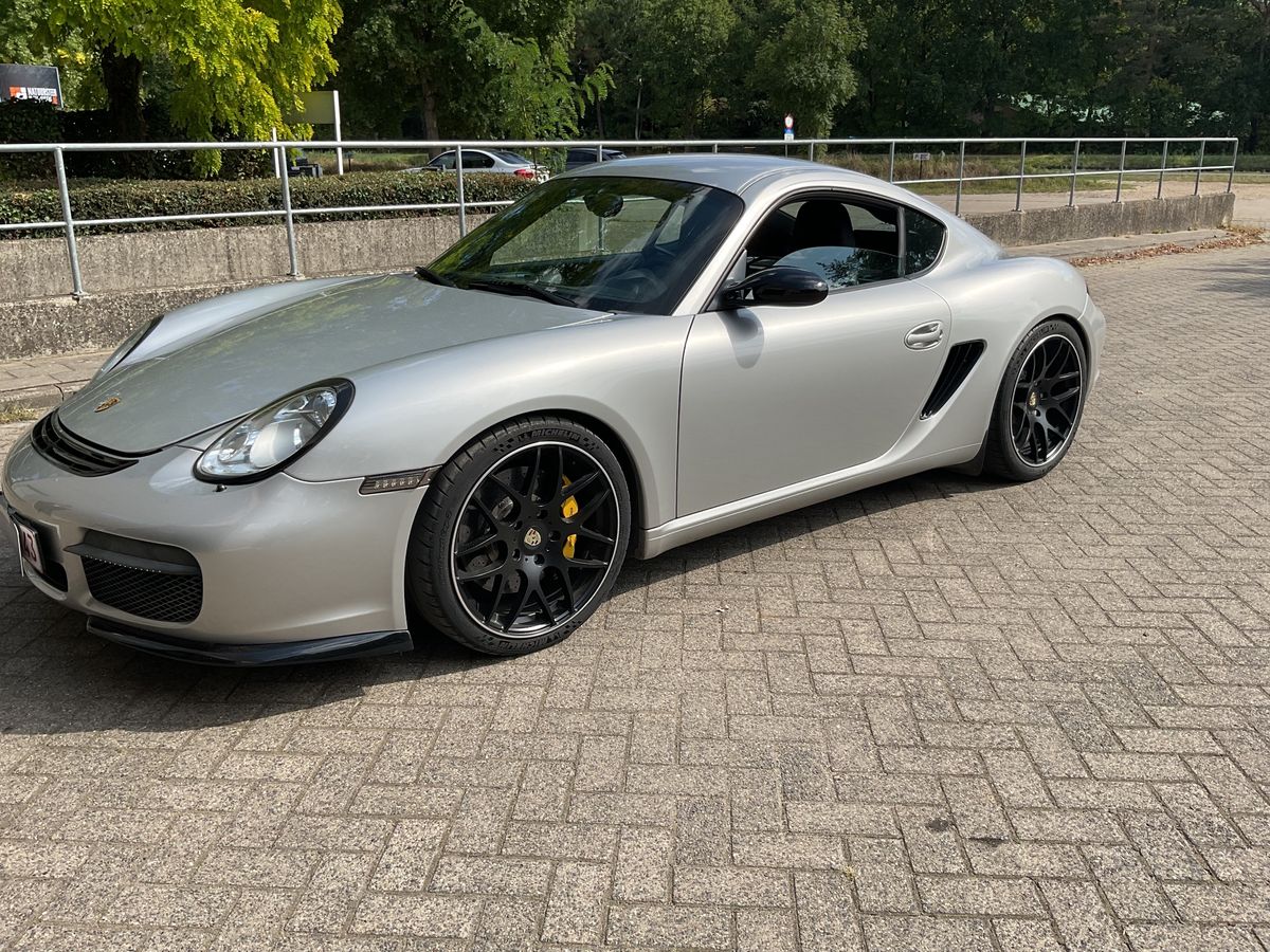 Porsche Cayman S