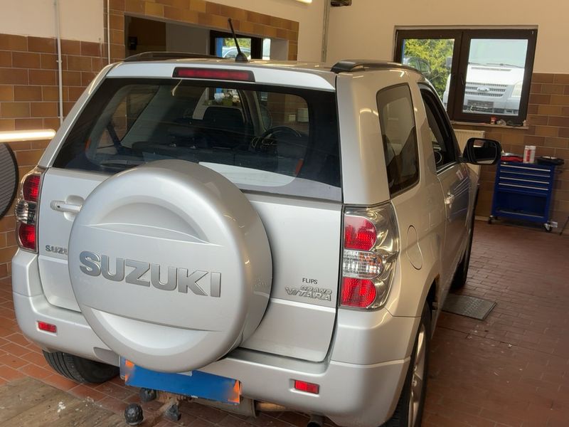 Suzuki Grand Vitara 2.4 VVT Club — zdjęcie 6