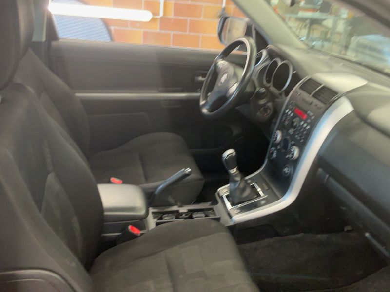 Suzuki Grand Vitara 2.4 VVT Club — zdjęcie 11