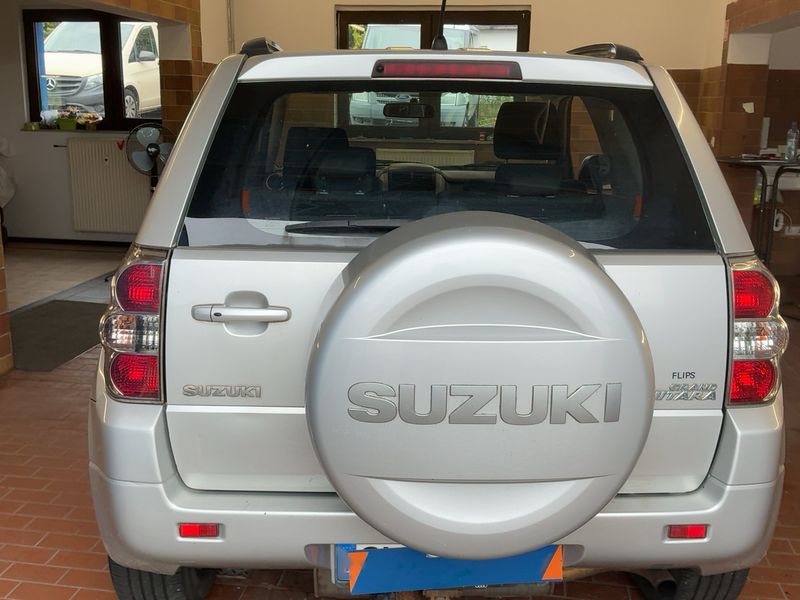 Suzuki Grand Vitara 2.4 VVT Club — zdjęcie 5