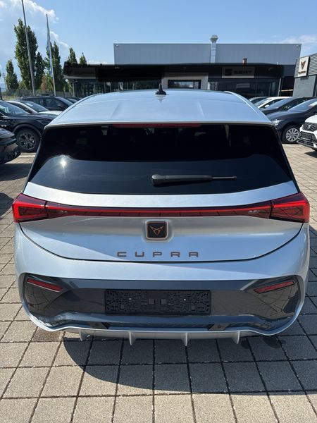 Cupra Born electric drive 170 kW — zdjęcie 4