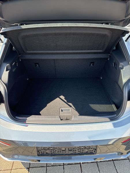 Cupra Born electric drive 170 kW — zdjęcie 9