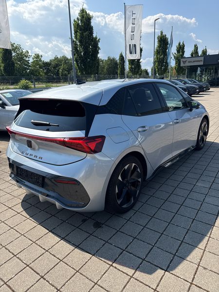 Cupra Born electric drive 170 kW — zdjęcie 5