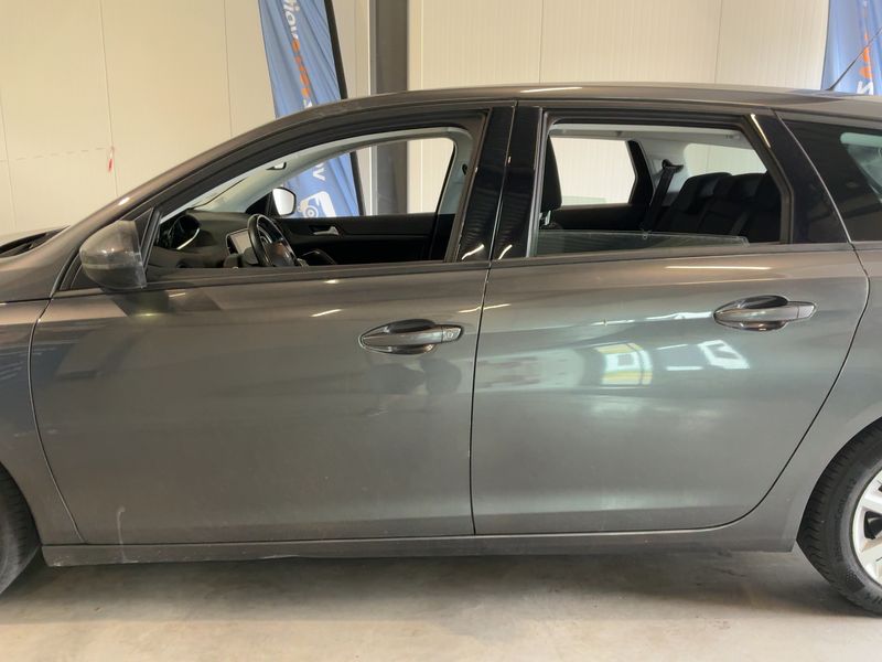 Peugeot 308 1.5 Blue-HDi Active Business 2018 – снимка 4
