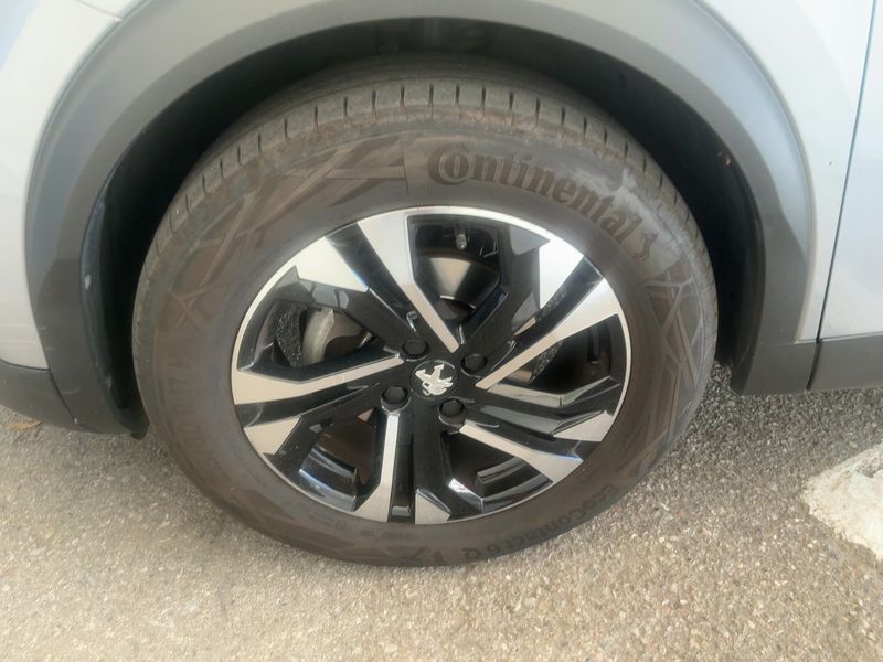 Peugeot 2008 1.2 PureTech Allure Pack 2023 – снимка 3