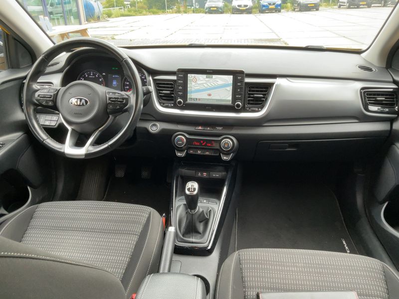 Kia Stonic 1.0 TGDI Edition 7 — zdjęcie 12