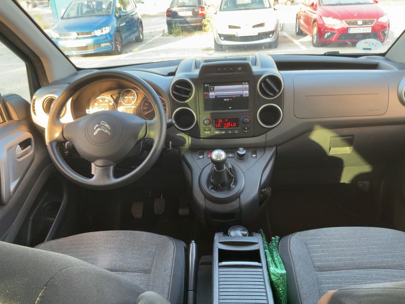 Citroen Berlingo 1.2 e-THP 20 Aniversario Edition 2017 – снимка 17