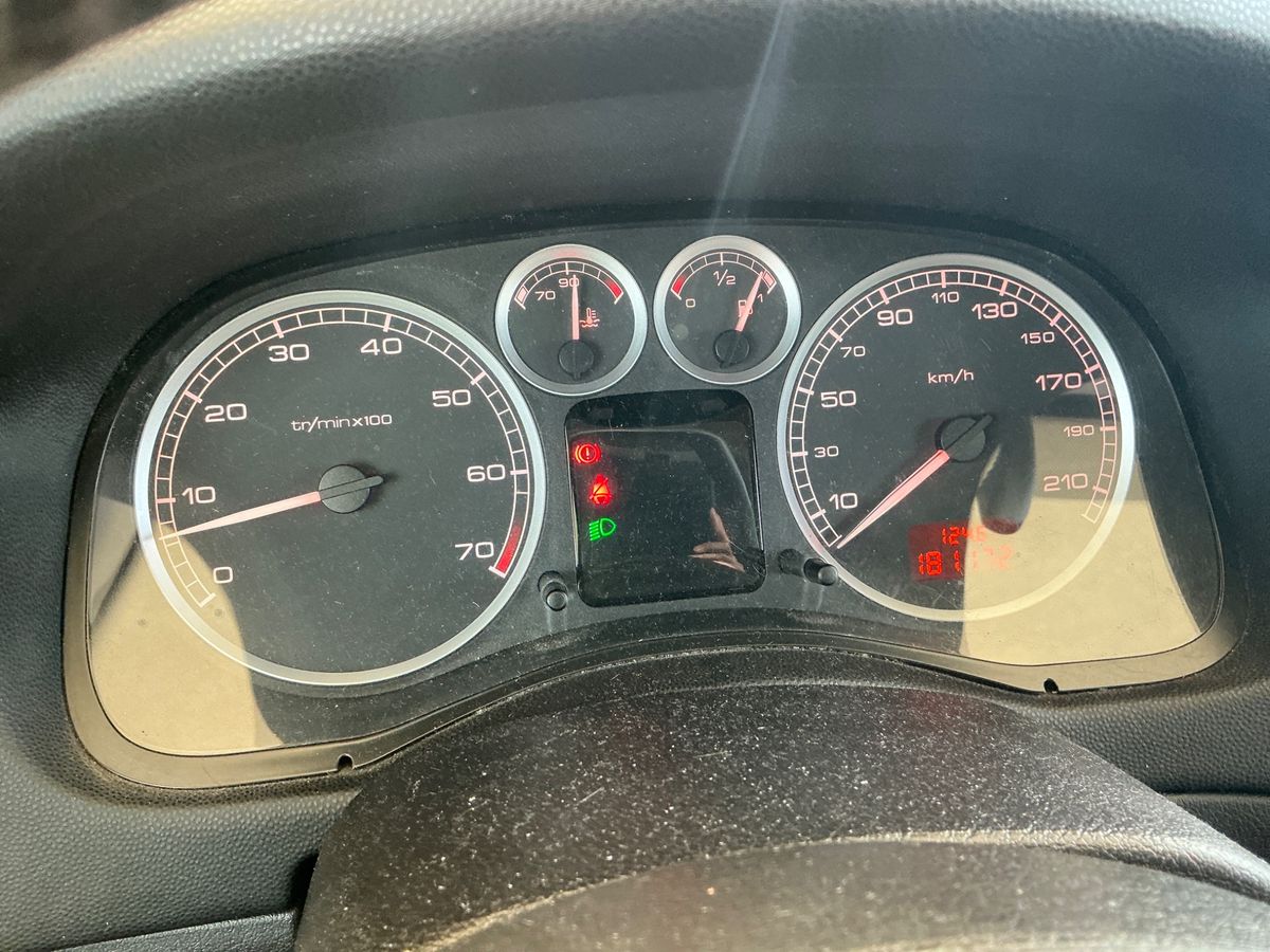 Peugeot 307 2005 — photo 5