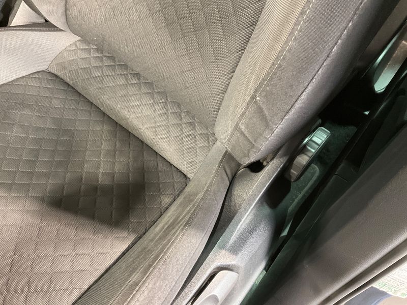 Volkswagen Tiguan 1.6 TDI Business BlueMotion Tech 2018 – снимка 22