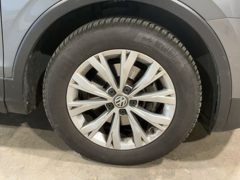 Volkswagen Tiguan 1.6 TDI Business BlueMotion Tech 2018 – снимка 11