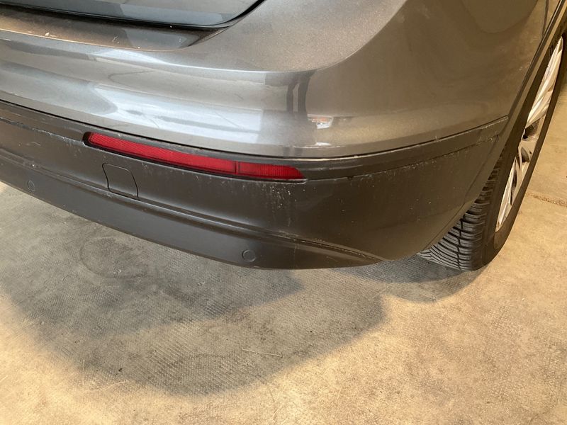 Volkswagen Tiguan 1.6 TDI Business BlueMotion Tech 2018 – снимка 28