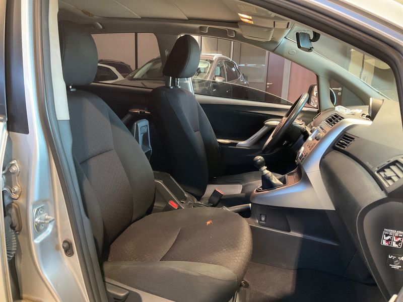 Toyota Verso 2.0 D-4D SkyView Edition — zdjęcie 3