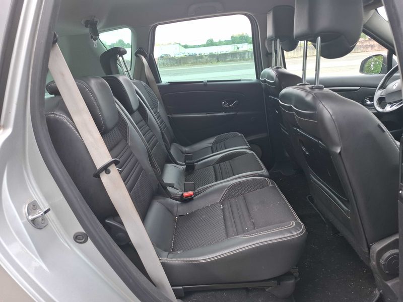 Renault Scenic 1.6 dCi Energy Bose 2016 – снимка 14