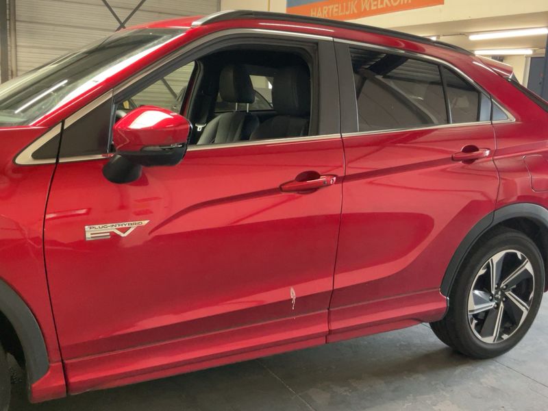Mitsubishi Eclipse Cross 2.4 Plug-in Hybrid Intense — zdjęcie 4