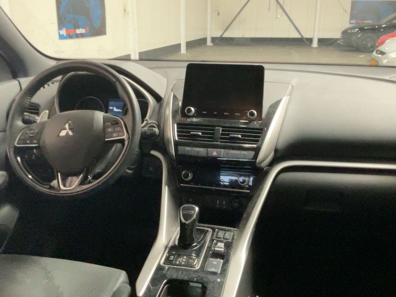 Mitsubishi Eclipse Cross 2.4 Plug-in Hybrid Intense — zdjęcie 12