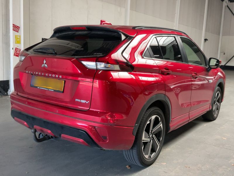Mitsubishi Eclipse Cross 2.4 Plug-in Hybrid Intense — zdjęcie 6