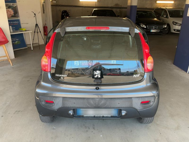 Peugeot 107 1.0 Urban Move — zdjęcie 5