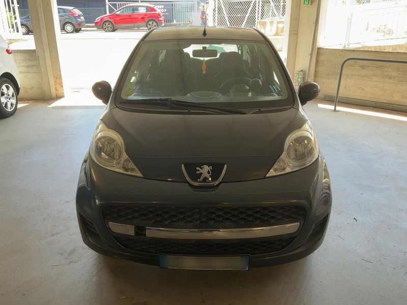 Peugeot 107 1.0 Urban Move — zdjęcie 9