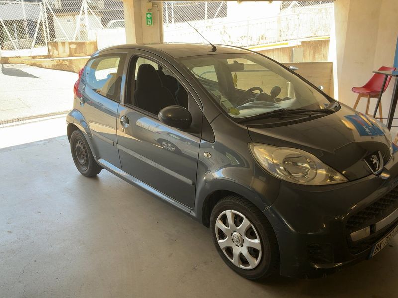 Peugeot 107 1.0 Urban Move — zdjęcie 8
