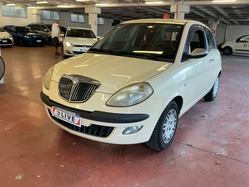 Lancia Ypsilon 1.3 JTD Multijet Oro DFN