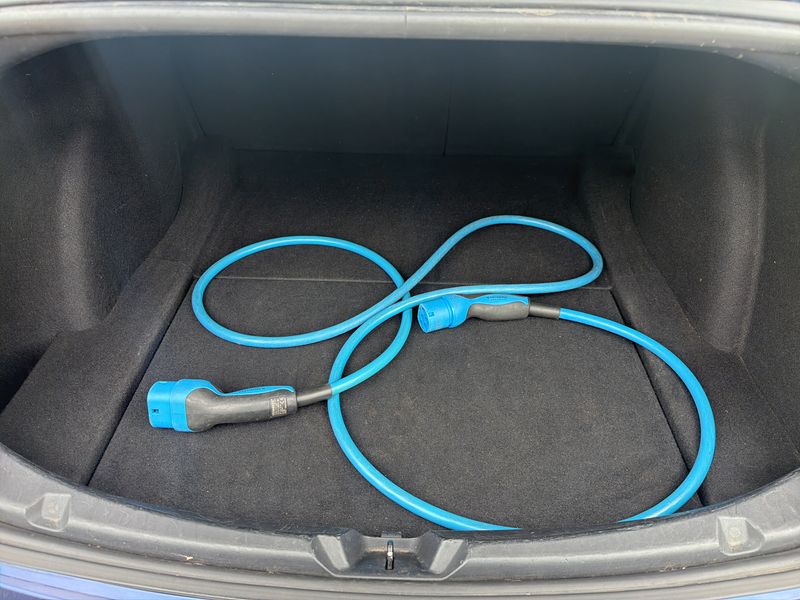 Tesla Model 3 Standard Range Plus — zdjęcie 9