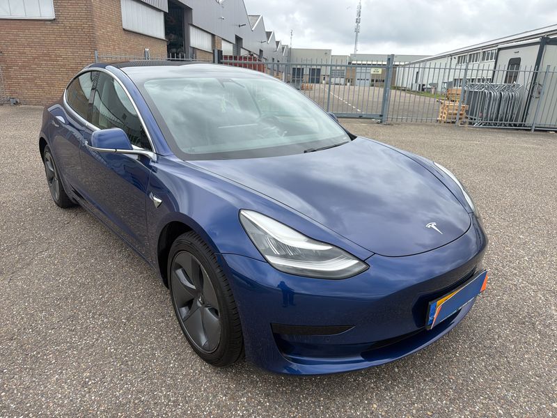 Tesla Model 3 Standard Range Plus — zdjęcie 6