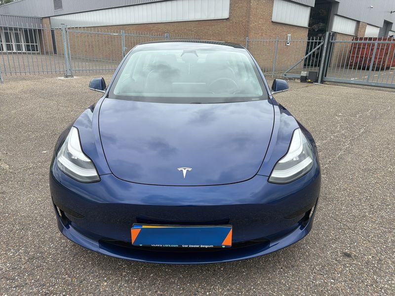 Tesla Model 3 Standard Range Plus — zdjęcie 7