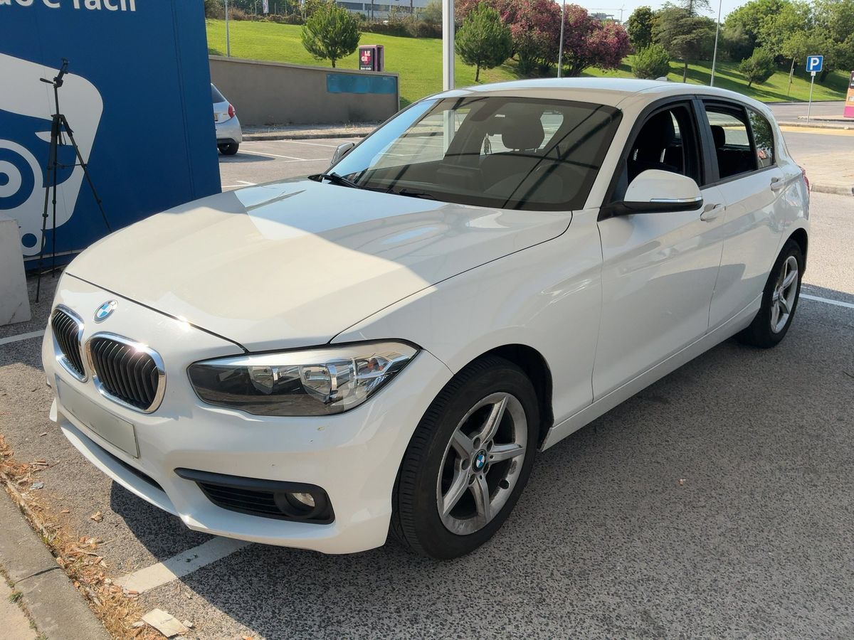 BMW 1er 2015 — photo 1