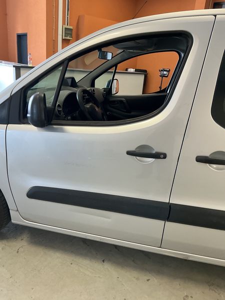 Peugeot Partner 1.6 HDi L2 Komfort 2015 – снимка 36