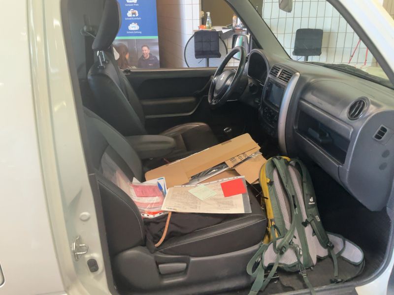 Suzuki Jimny 1.3 Comfort — zdjęcie 11