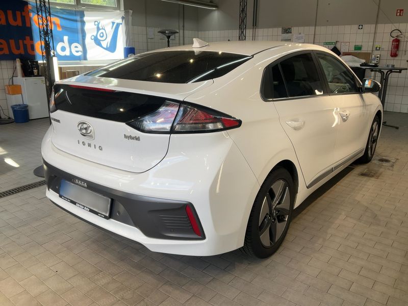 Hyundai IONIQ 1.6 Hybrid Style — zdjęcie 6