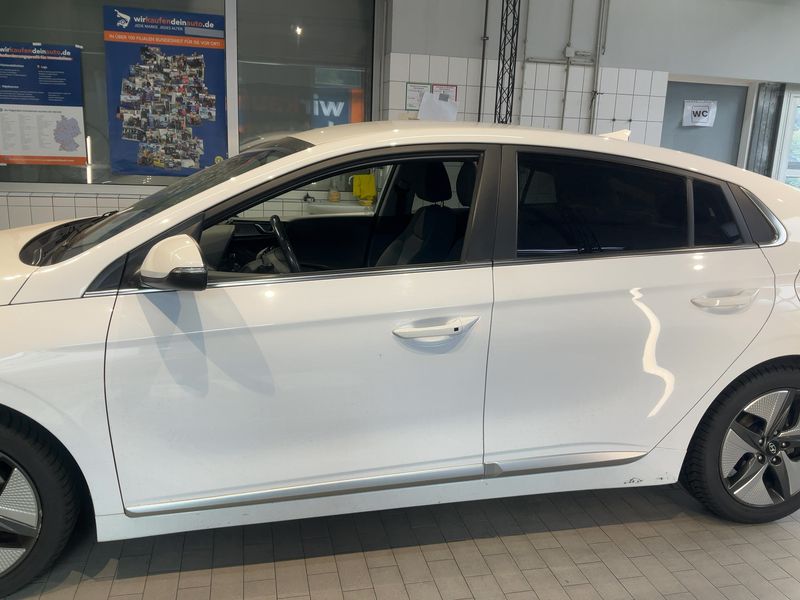 Hyundai IONIQ 1.6 Hybrid Style — zdjęcie 4