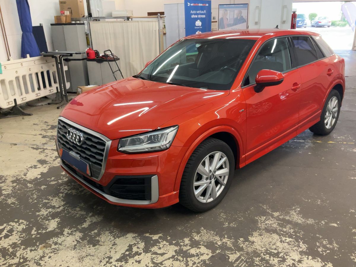 Audi Q2 2018 — photo 1