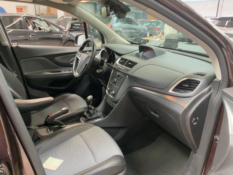 Opel Mokka 1.7 CDTI Innovation ecoFlex — zdjęcie 11