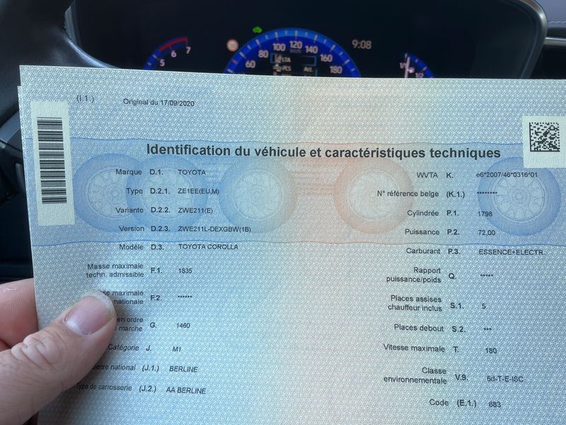Toyota Corolla 1.8 Hybrid Comfort — zdjęcie 15