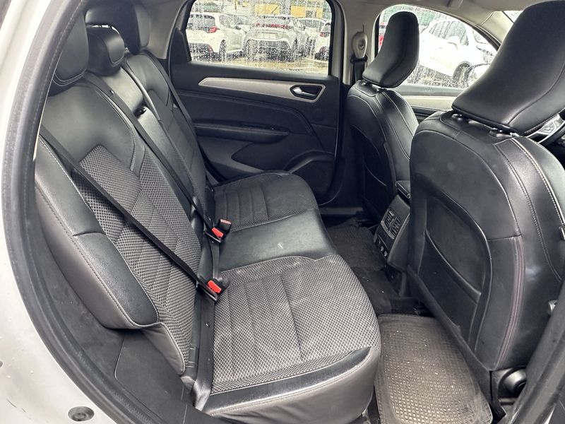 Renault Arkana 1.6 Hybrid E-Tech Intens — zdjęcie 12