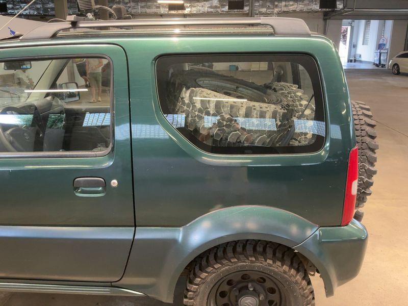 Suzuki Jimny 1.3 Ranger — zdjęcie 3