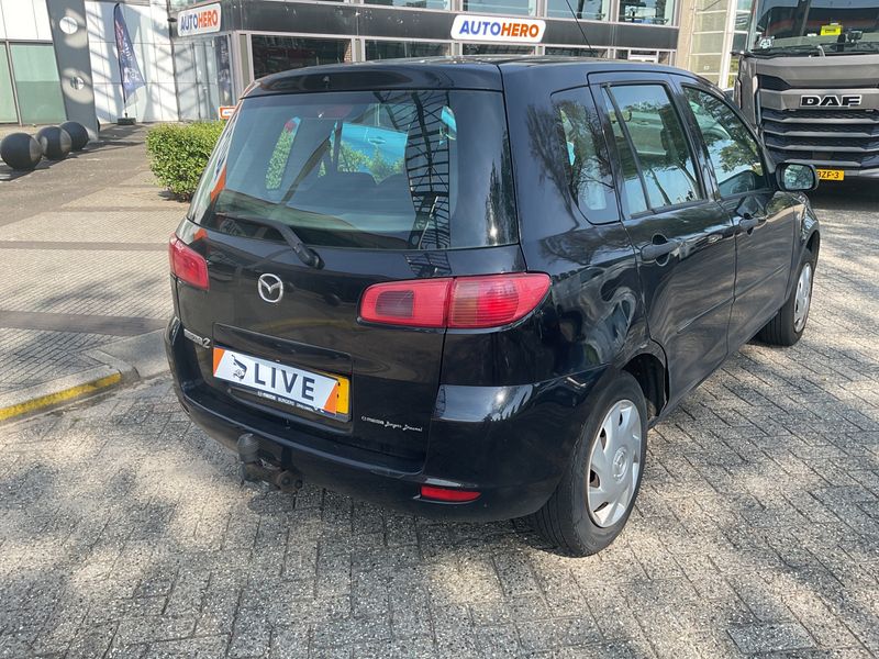 Mazda 2 1.4 Active — zdjęcie 2