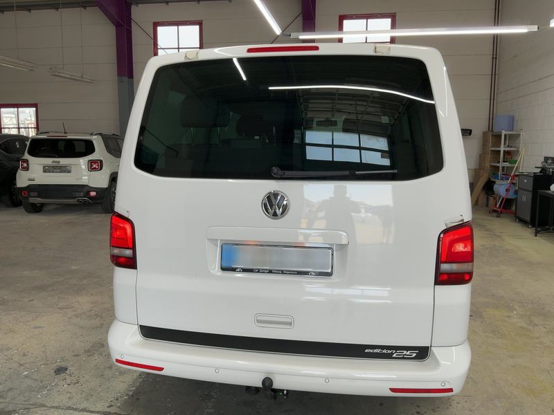 Volkswagen T5 Multivan 2.0 TDI Edition 25 — zdjęcie 5