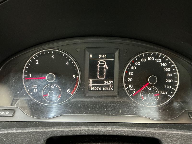 Volkswagen T5 Multivan 2.0 TDI Edition 25 — zdjęcie 13