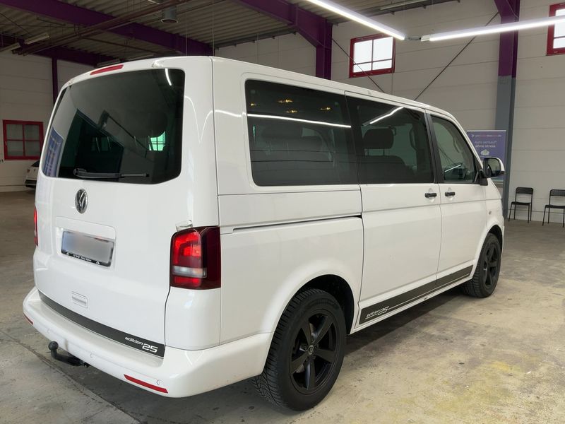 Volkswagen T5 Multivan 2.0 TDI Edition 25 — zdjęcie 6